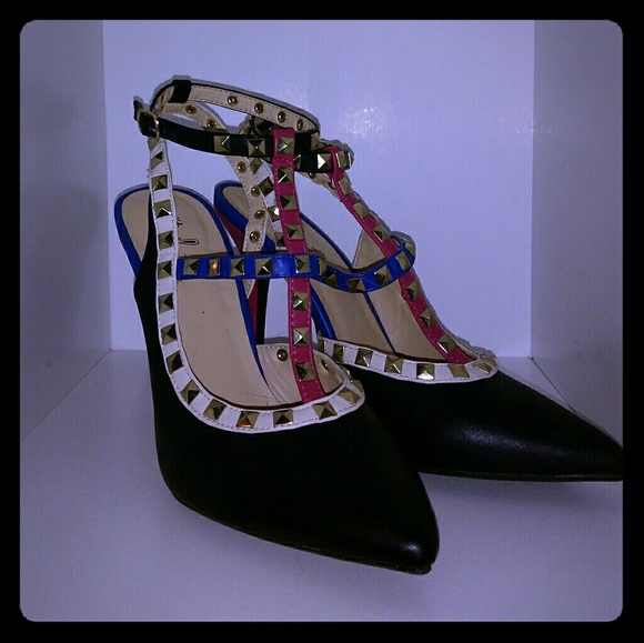 Rue21 Shoes - Never worn Rue 21 gold studded heals
